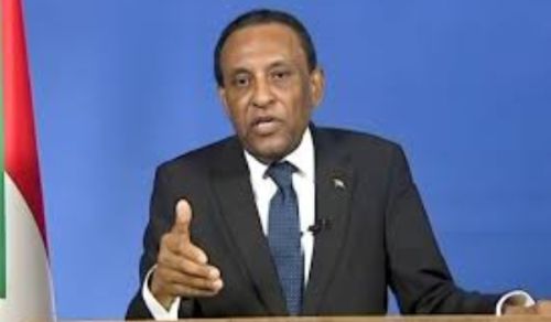 هل هناك عاقل يقبل بتسليم بلاده للمستعمرين؟!