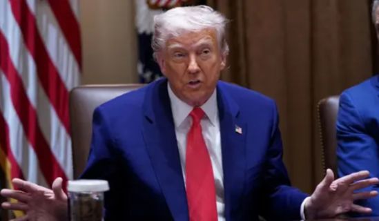 هجوم ترامب على الديمقراطيين  انقلاب على الديمقراطية وكشف لزيفها