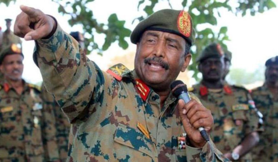 عسكر السودان لا يكتفون بالتطبيع  بل يطلعون يهود على منظومةِ الدفاعِ العسكريةِ
