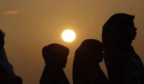 المناداة بحقوق المرأة هي لإغراقها في وحل الانحلال