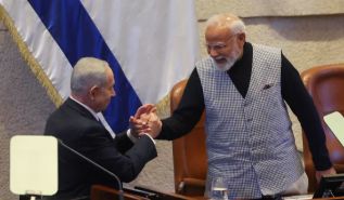 رئيس وزراء الدولة الهندوسية يزور كيان يهود  لتعزيز تحالفهما ضد المسلمين