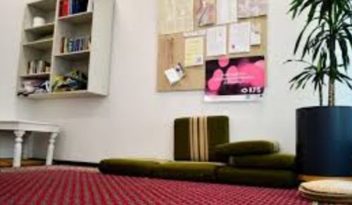 إغلاق قاعات الصّلاة في الجامعات الدّنماركية  هجومٌ صارخ على الإسلام والمسلمين