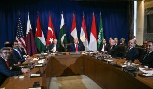 أليس من منتهى الخيانة وأقصى الذل  أن يُركن إلى ترامب لينقذ غزة؟!!