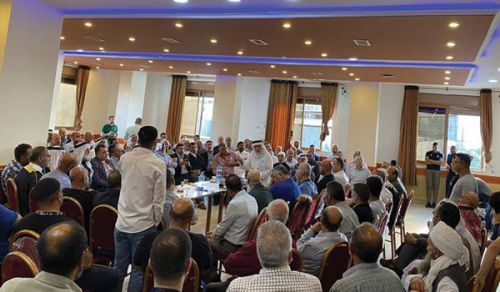 أهل الأرض المباركة  يرفضون قانون "حماية الأسرة"