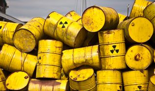النفايات الصناعية النووية المشعة  وخطورتها على البيئة والحياة والإنسان  (الحلقة الأولى)
