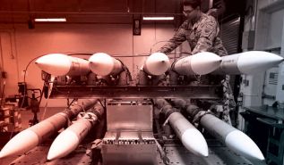 سباق التسلح  بين الصين وأمريكا