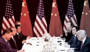 مفرزات لقاء الرئيس الأمريكي  بنظيره الصيني في كوريا الجنوبية