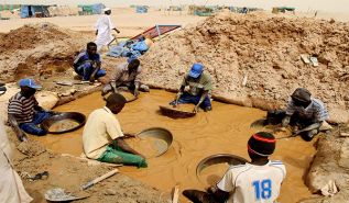 شركات الغرب المستعمر  يسيل لعابها على موارد السودان الضخمة