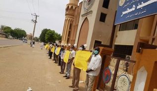 حزب التحرير/ ولاية السودان سلسلة وقفات احتجاجية صامتة رفضاً لإغلاق المساجد
