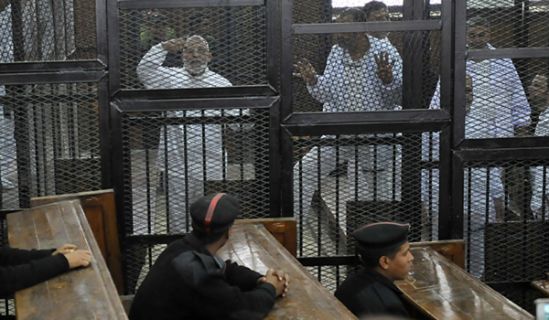 عند القضاء المصري: التخابر بل الخضوع لكيان يهود ليس جريمة  محكمة مصرية تستطلع رأي المفتي  في إعدام 6 متهمين بقضية "التخابر مع قطر"!!!