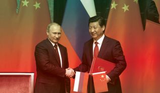 ما بين العلاقات الروسية الصينية وبين أمريكا