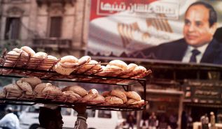 الوضع الاقتصادي المنهار في مصر أسباب وتداعيات وخيانة للأمة وقضاياها