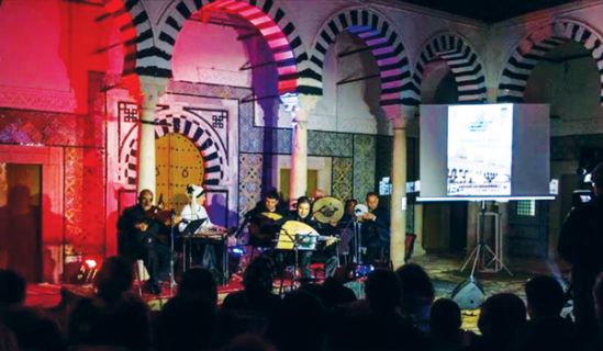 ما هكذا تورد الإبل يا حكام تونس  العاصمة التونسية تحيي ذكرى المولد النبوي بـ"حفل إنشاد ديني"