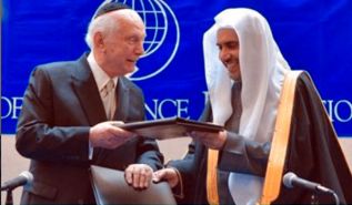كلمة العدد  رابطة العالم الإسلامي  باتت جسرا للتطبيع مع كيان يهود!