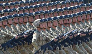 الصين تجري تغييرات عسكرية لبناء "جيش جبار"