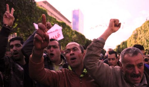 اندلاع الاحتجاجات الشعبية من جديد في تونس