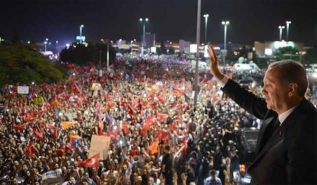 حزب الشعب الجمهوري: أردوغان دبر &quot;انقلابا مدنيا&quot;