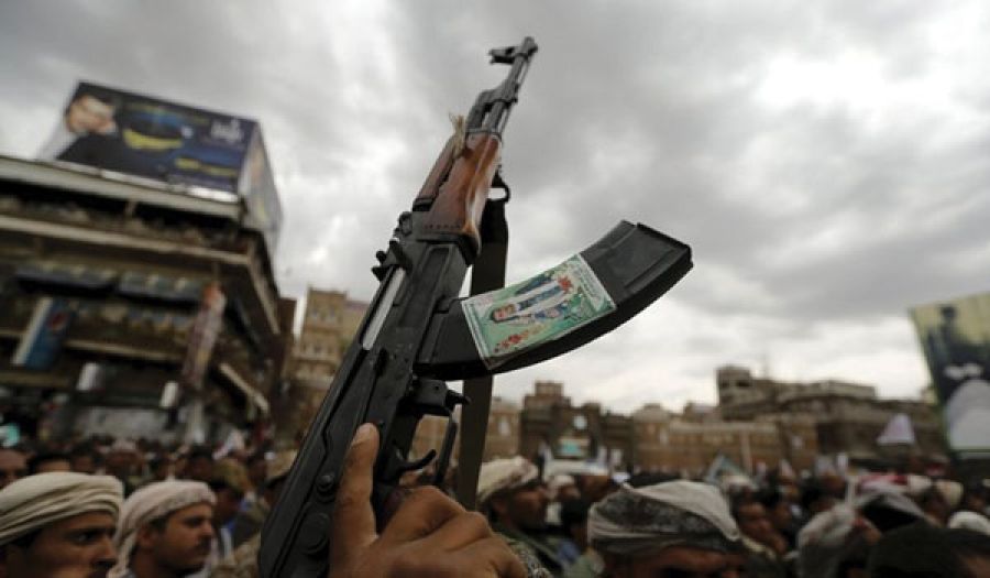 طرفا الصراع في اليمن يضرمان نار الحرب، وأهل اليمن وقودها!