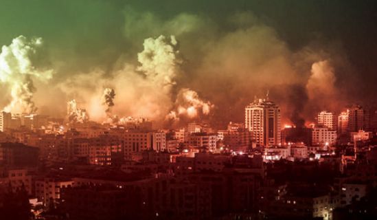 حاملات طائرات وسفن حربية وصواريخ  ما الذي يحدث في المتوسط والخليج؟