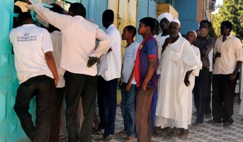 لم يطعموه عندما جاع وقتلوه عندما طالب بقطعة خبز