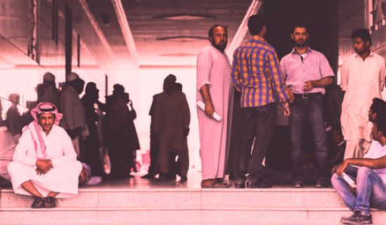 نظام الكفالة في ممالك الخليج سوط مسلط على رقاب المسلمين