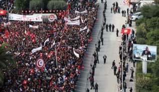 بعد زيادة حمى الإضرابات في تونس الاحتجاج المطلبي والاحتجاج الثوري