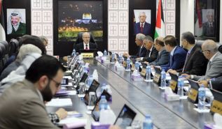 السلطة الفلسطينية تسارع في تنفيذ برامج أعداء الإسلام  لإفساد المرأة وتفكيك الأسرة بتطبيقها اتفاقية سيداو