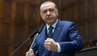 أردوغان يرسل جيشه إلى سوريا ليجهض ثورتها بدل أن يرسله إلى القدس ليحررها!!